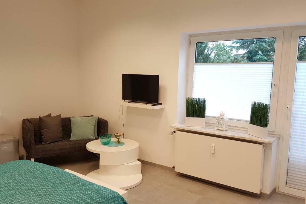 Zimmervermietung Muelheim Apartment มึลไฮม์ อันแดร์ รัวร์ ภายนอก รูปภาพ